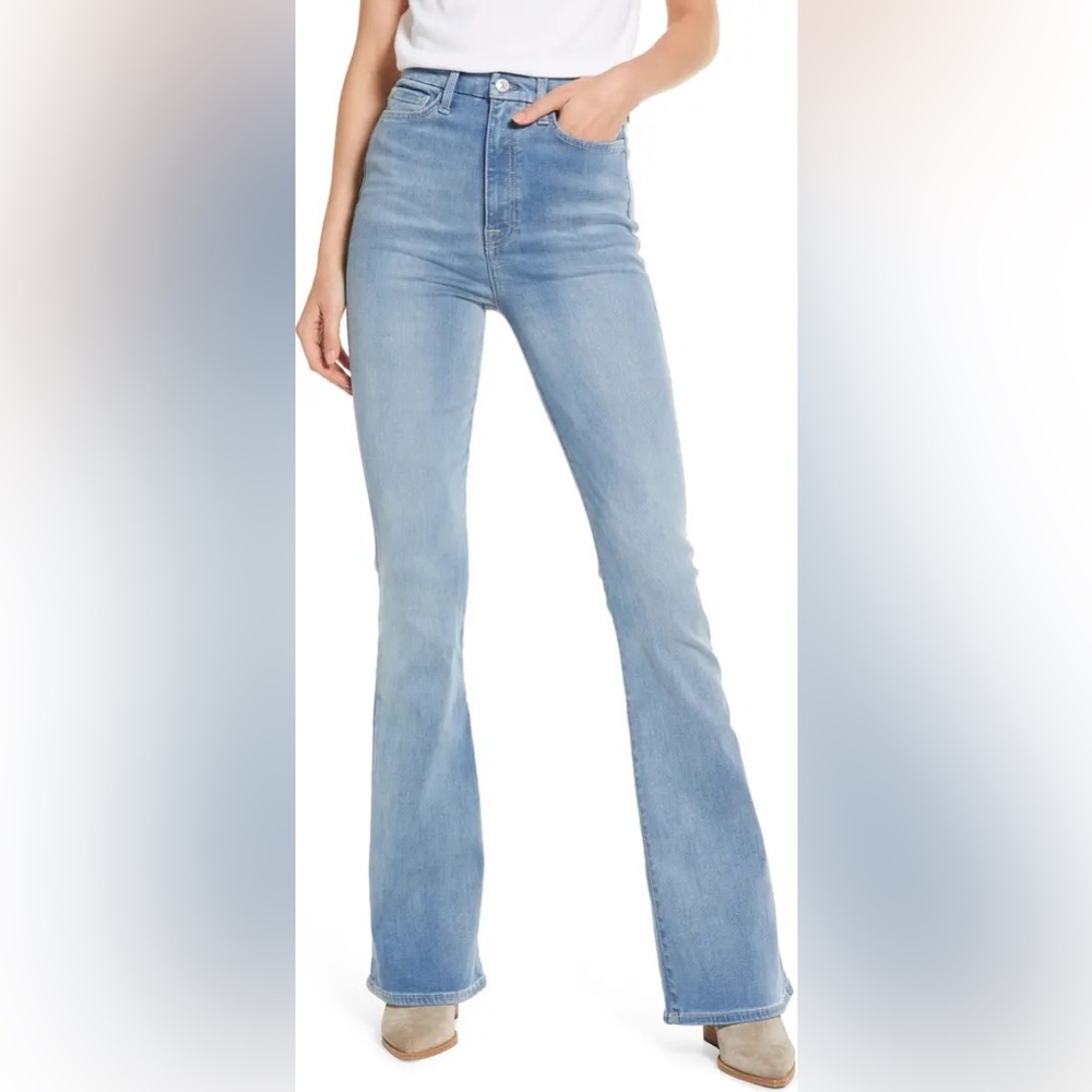 NWOT 7 For All Mankind Sarah Light Wash Bootcut Flare